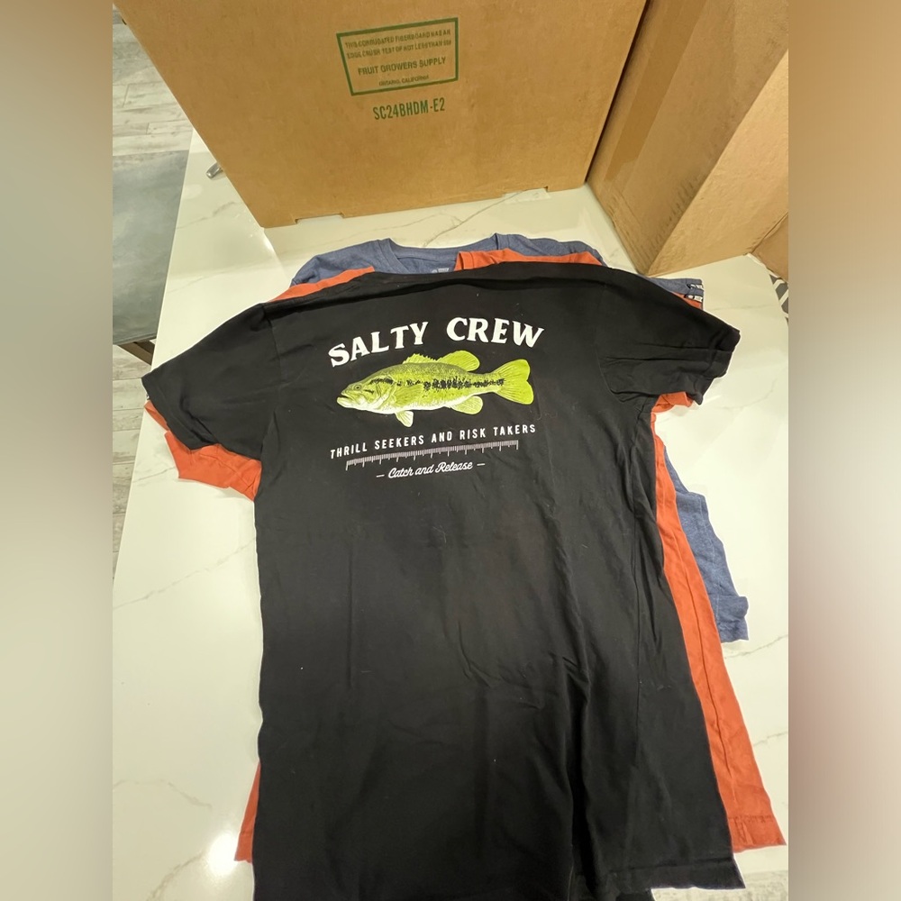 Salty Crew bass tee
